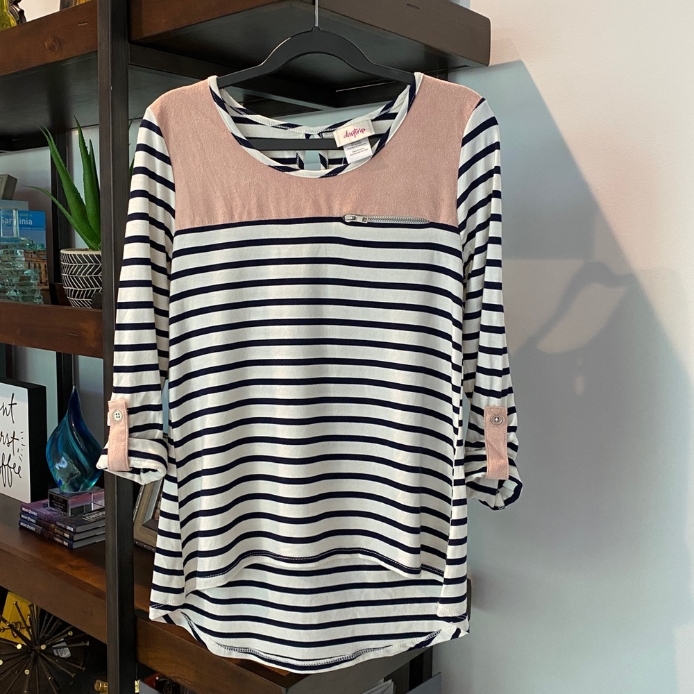 NWT - Daytrip Long Sleeve Top - Size S (girls)